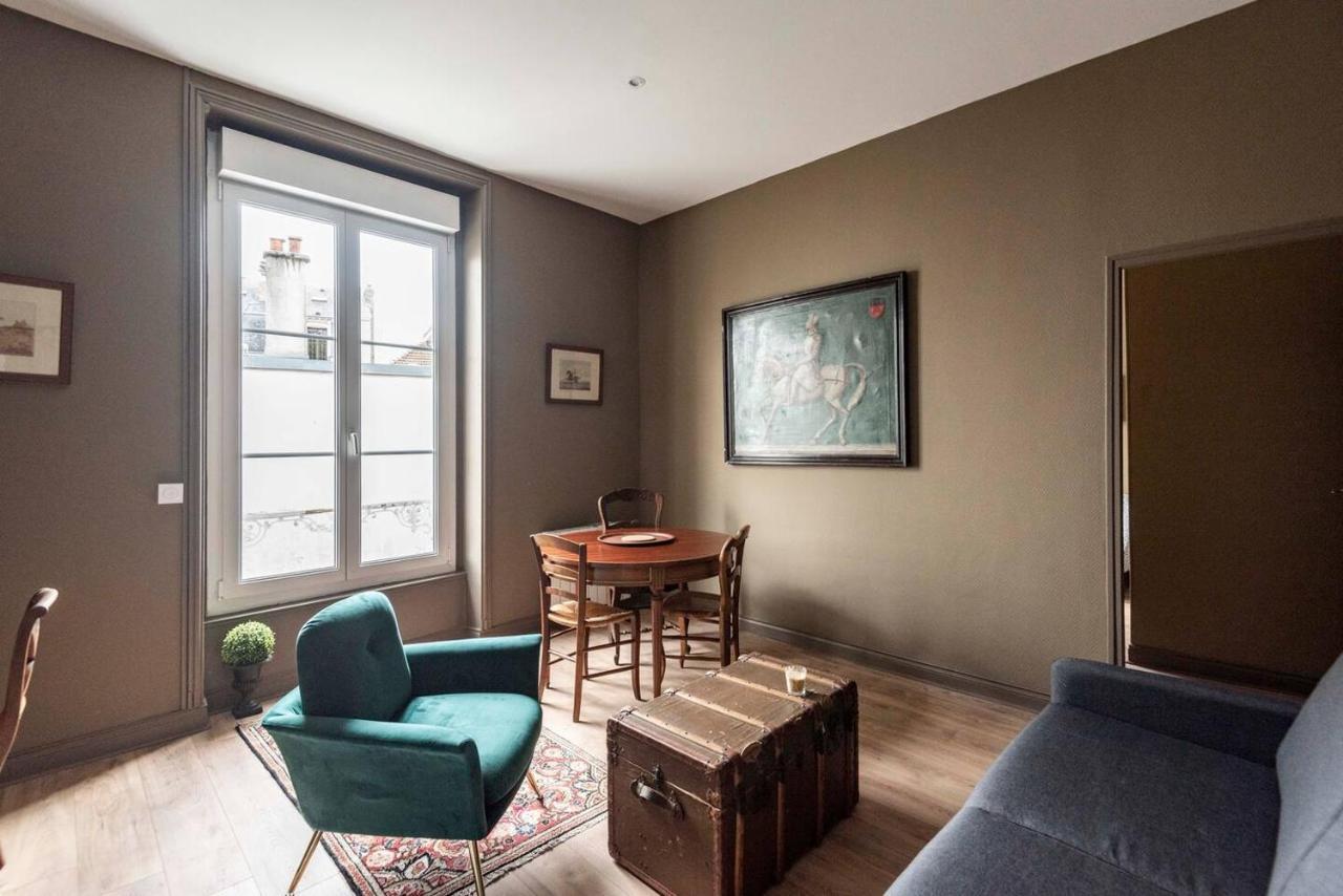 Suites Du General Leclerc แร็งส์ ภายนอก รูปภาพ