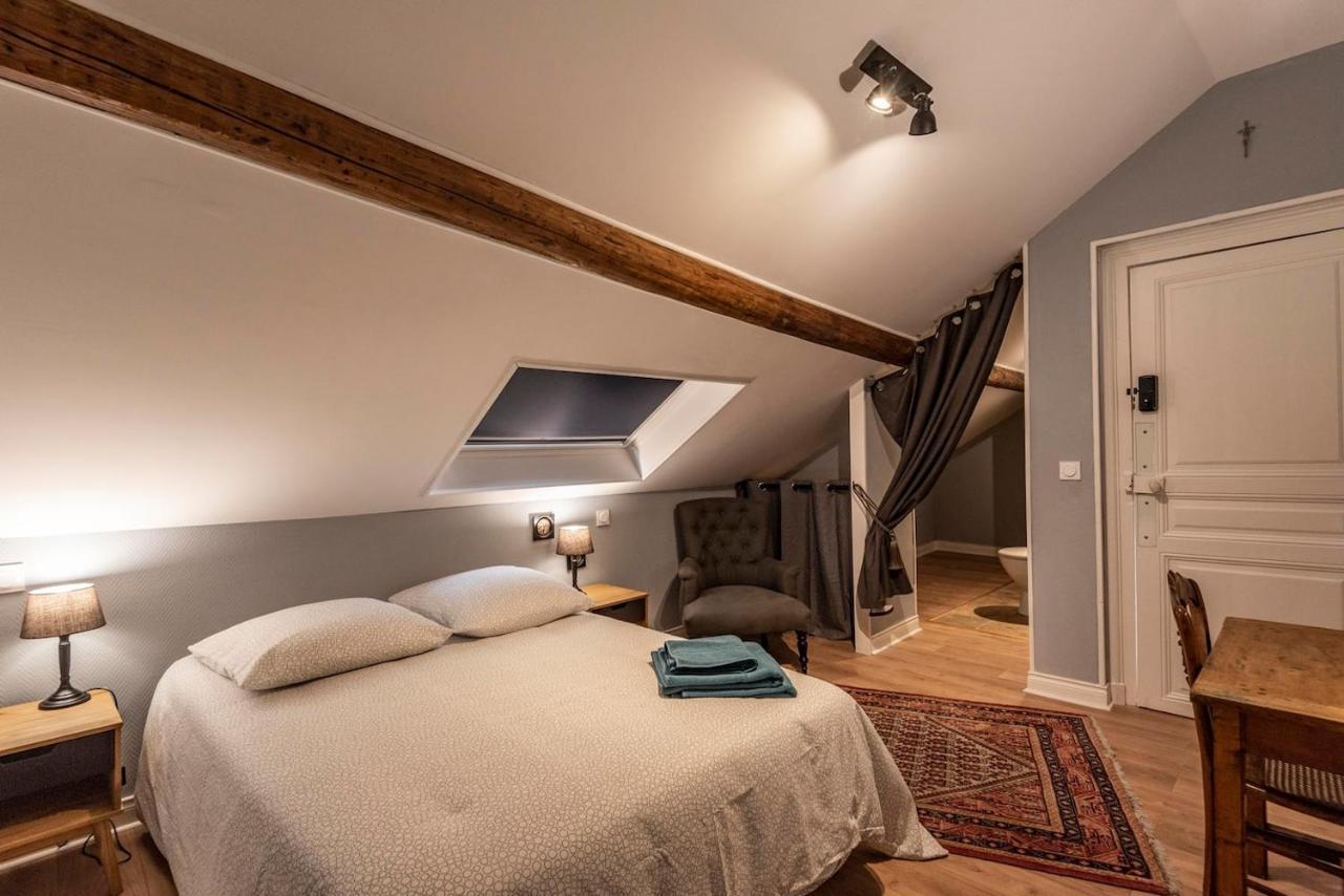 Suites Du General Leclerc แร็งส์ ภายนอก รูปภาพ