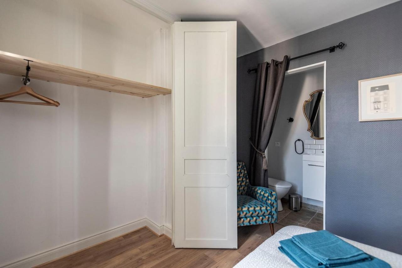 Suites Du General Leclerc แร็งส์ ภายนอก รูปภาพ