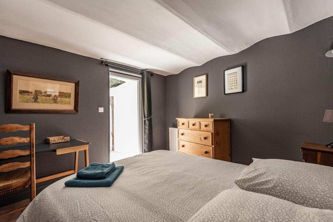 Suites Du General Leclerc แร็งส์ ภายนอก รูปภาพ