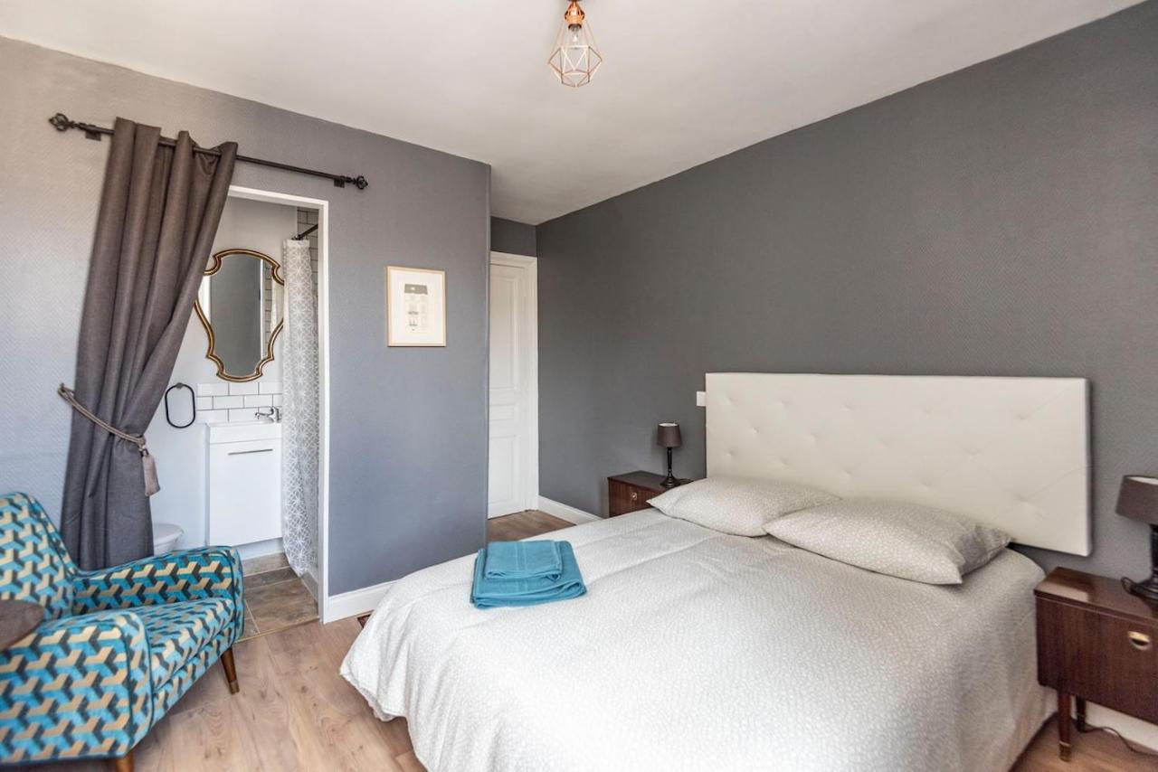 Suites Du General Leclerc แร็งส์ ภายนอก รูปภาพ