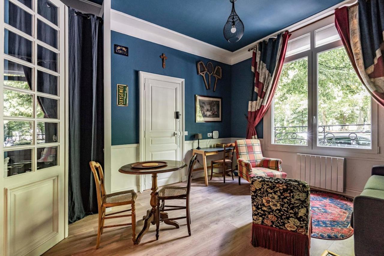 Suites Du General Leclerc แร็งส์ ภายนอก รูปภาพ